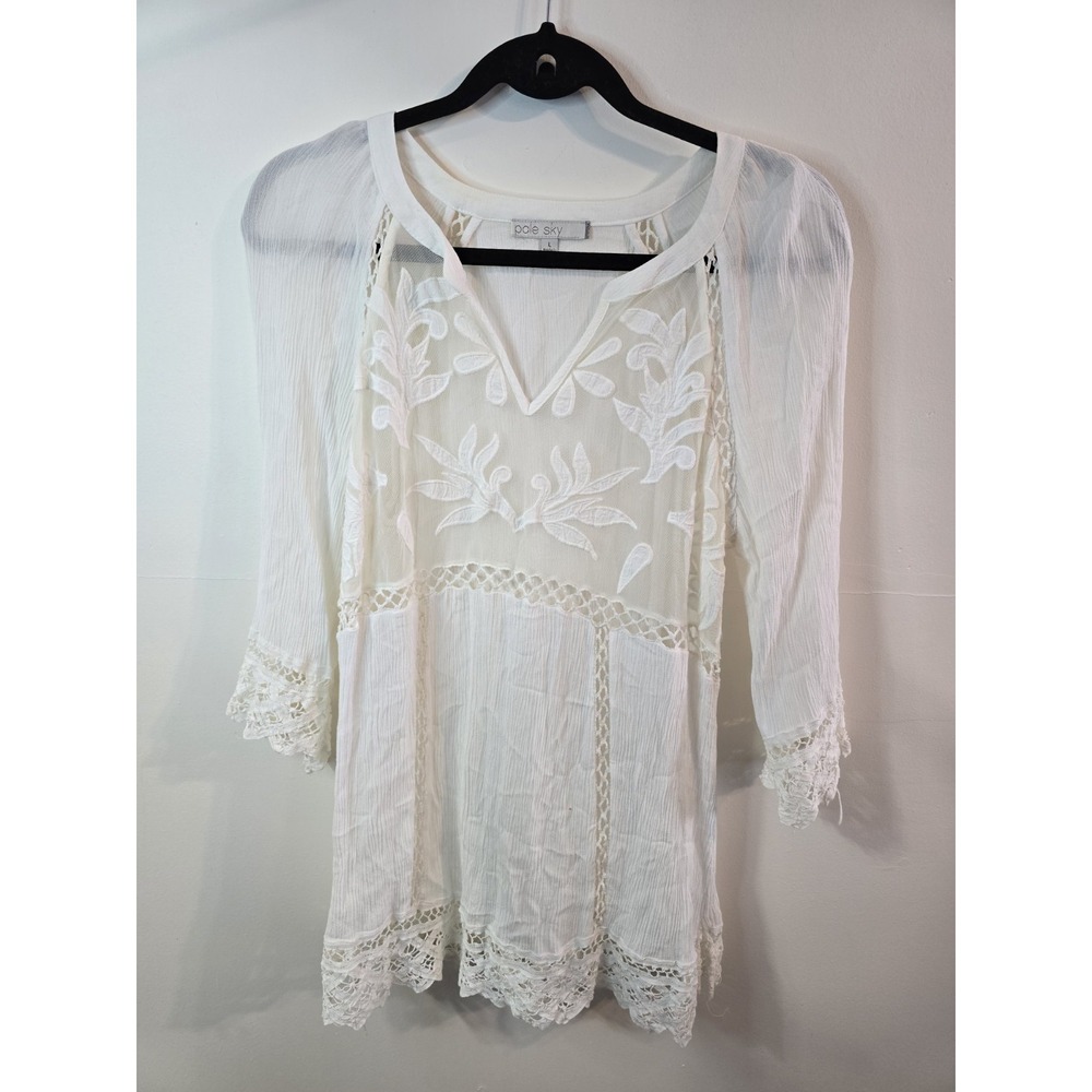 Pale Sky White Embroidered Boho Blouse Cottagecore Lace Trim Tunic Top L